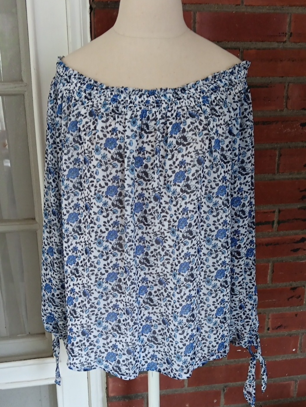 Kensie Blue Floral Off-Shoulder Boho Peasant Top  Size M